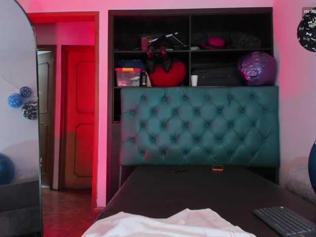 xcarlet1