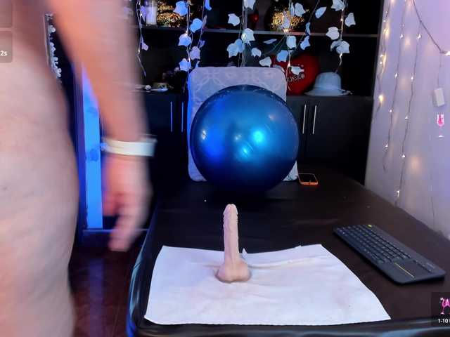 xcarlet1 live cam on BongaCams
