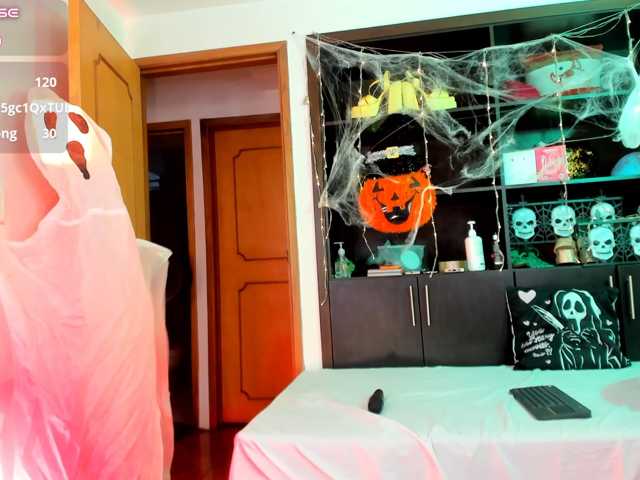 xcarlet1 live cam on BongaCams