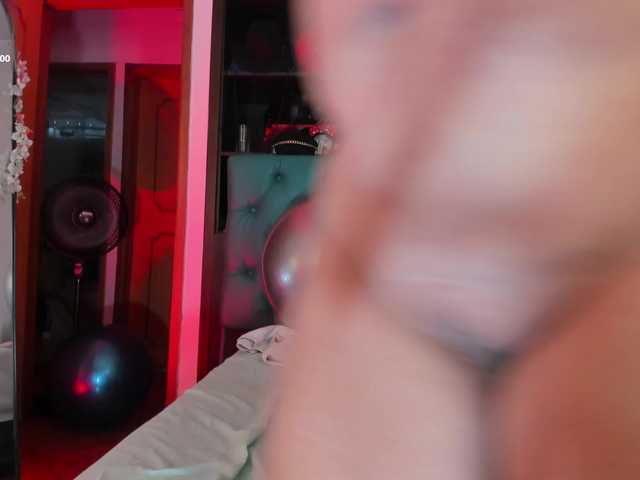 xcarlet1