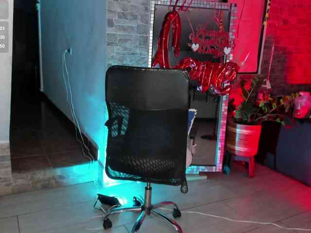 xcarlet1