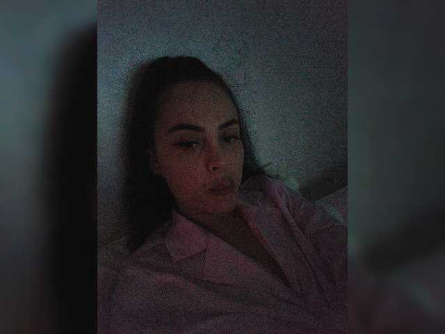 your-red-wine live cam on BongaCams