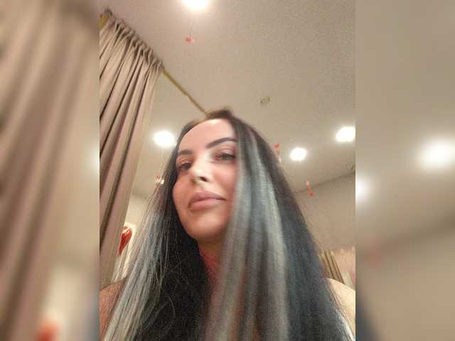 your-red-wine live cam on BongaCams