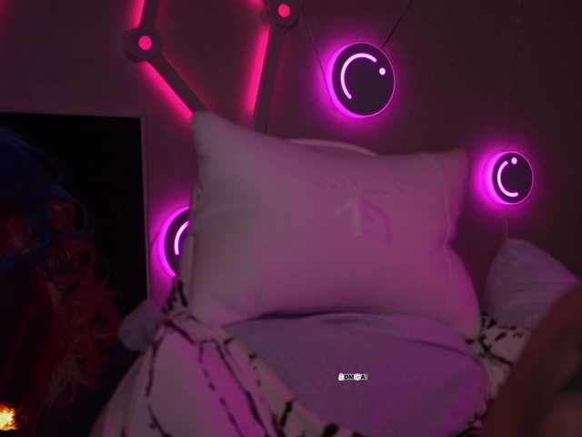 your-red-wine live cam on BongaCams