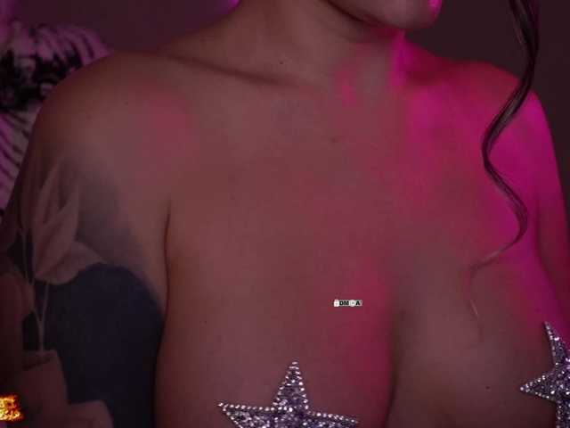 your-red-wine live cam on BongaCams