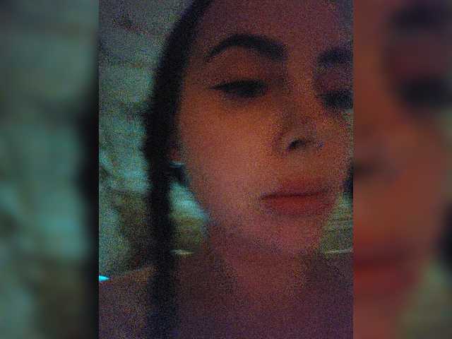 your-red-wine live cam on BongaCams