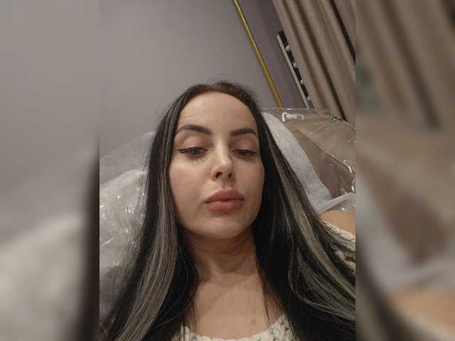 your-red-wine live cam on BongaCams