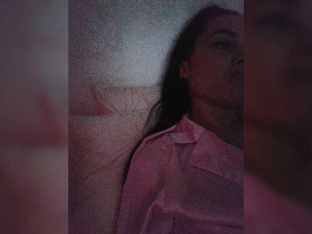 your-red-wine live cam on BongaCams