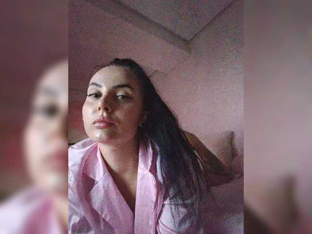 your-red-wine live cam on BongaCams
