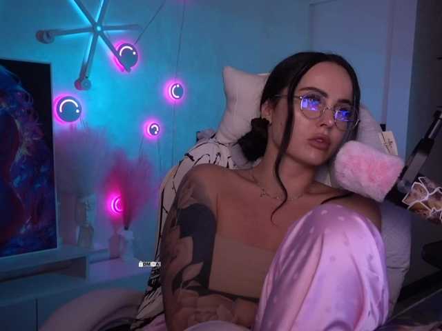 your-red-wine live cam