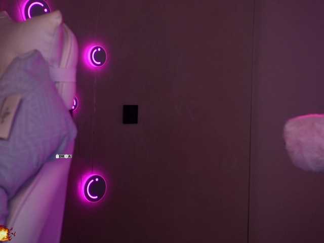 your-red-wine live cam on BongaCams