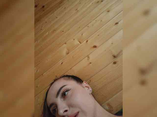 your-red-wine Live Webcam on BongaCams