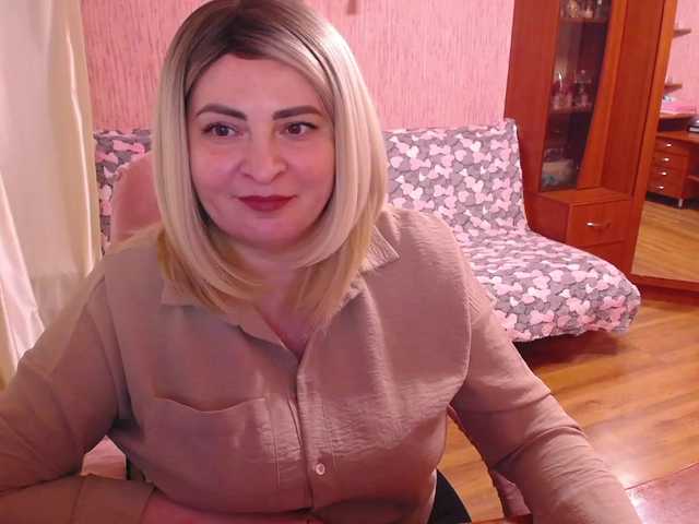 -MeowMeow- live cam on BongaCams