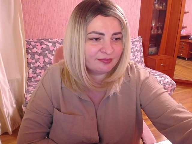-MeowMeow- live cam on BongaCams