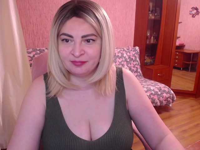 -MeowMeow- live cam on BongaCams