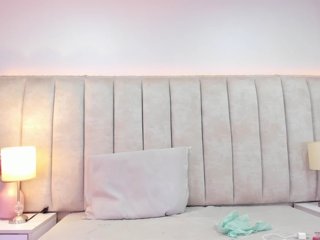 EllaThorne Porn Show