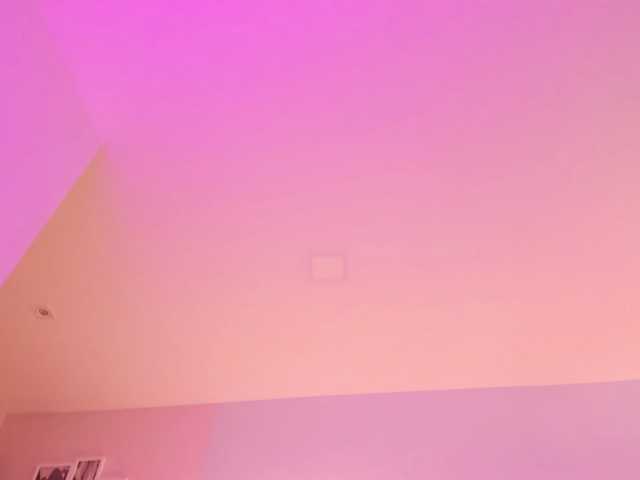 EllaThorne live cam on BongaCams