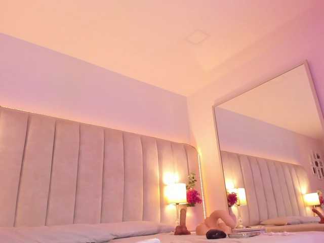 EllaThorne live cam on BongaCams