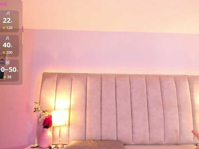 EllaThorne live cam