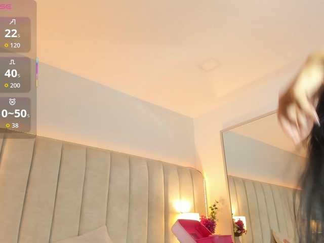 EllaThorne live cam on BongaCams