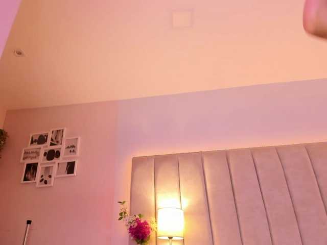 EllaThorne live cam on BongaCams