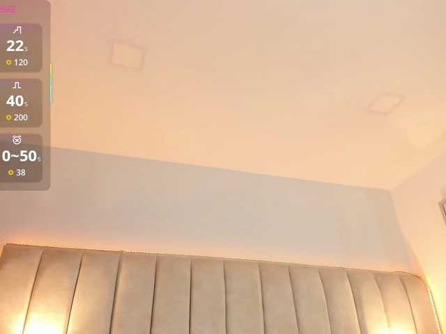 EllaThorne live cam on BongaCams