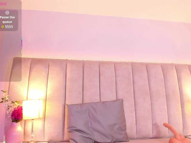 EllaThorne live cam on BongaCams