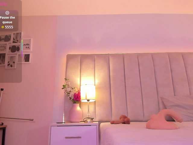 EllaThorne live cam on BongaCams