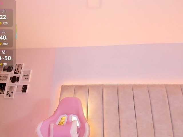 EllaThorne live cam on BongaCams