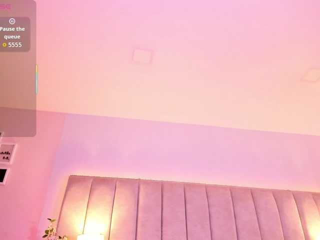 EllaThorne live cam on BongaCams