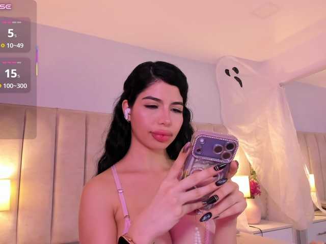 EllaThorne live cam on BongaCams