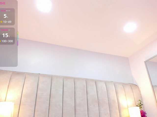 EllaThorne live cam on BongaCams