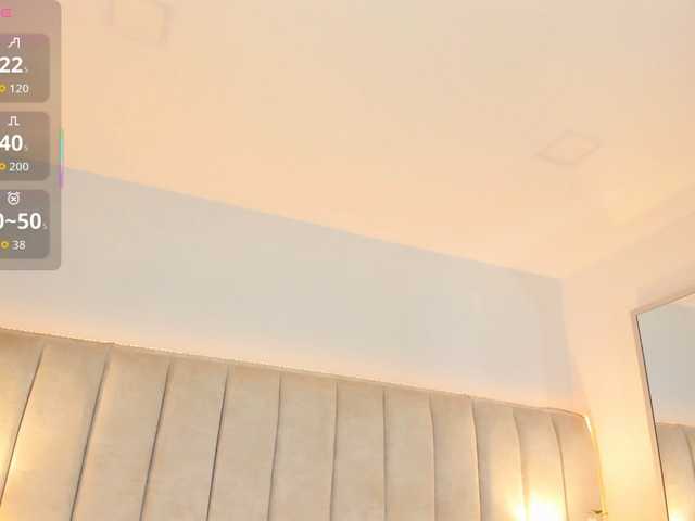 EllaThorne live cam on BongaCams