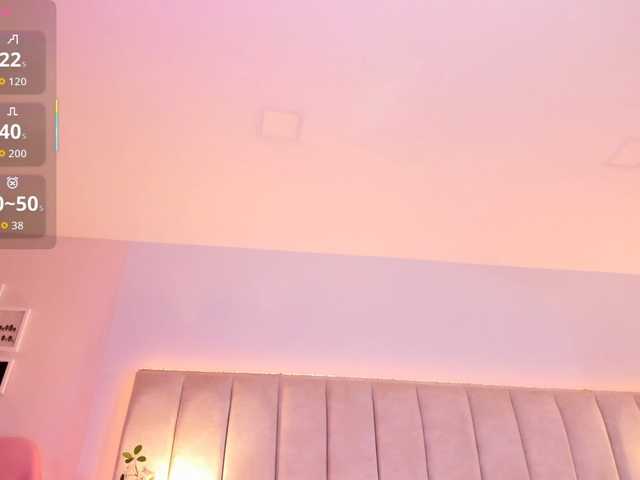 EllaThorne live cam on BongaCams