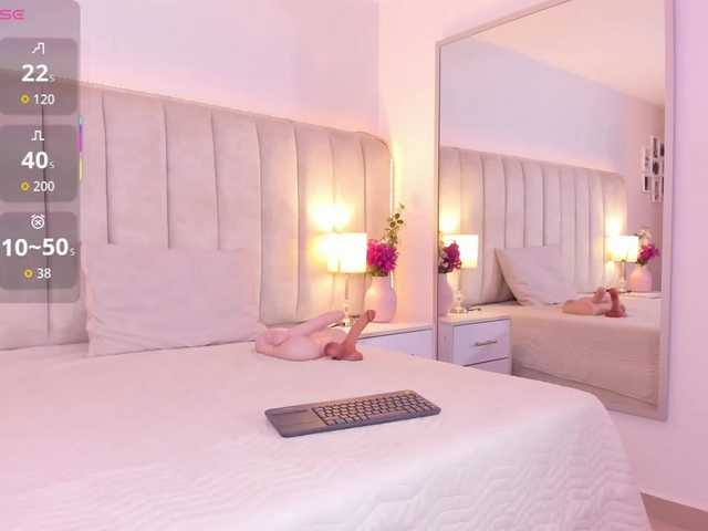 EllaThorne live cam on BongaCams