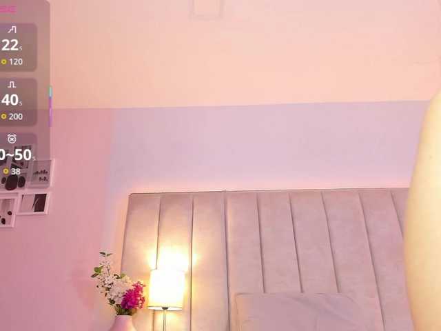 EllaThorne live cam on BongaCams