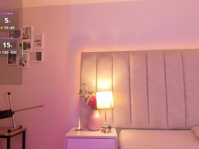 EllaThorne live cam on BongaCams