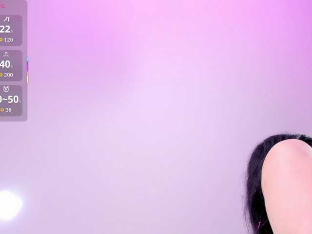EllaThorne live cam on BongaCams