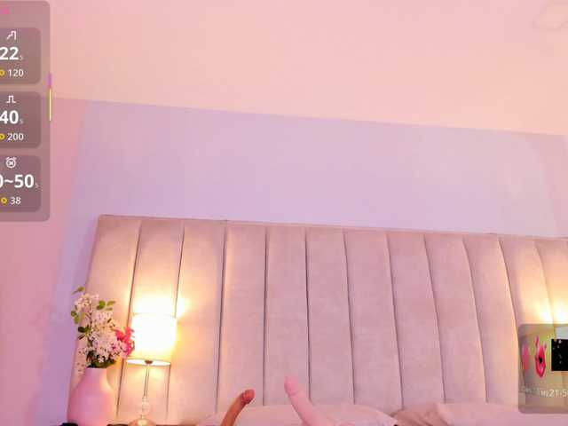 EllaThorne live cam on BongaCams