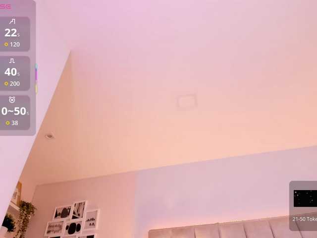 EllaThorne live cam on BongaCams
