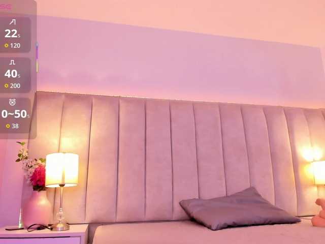 EllaThorne live cam on BongaCams