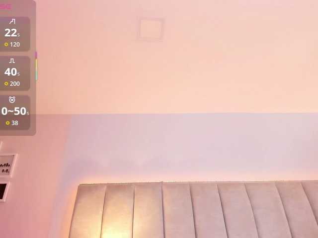 EllaThorne live cam on BongaCams