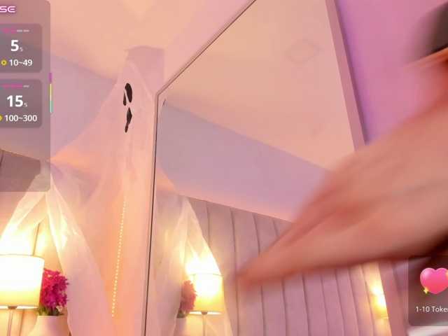 EllaThorne live cam on BongaCams