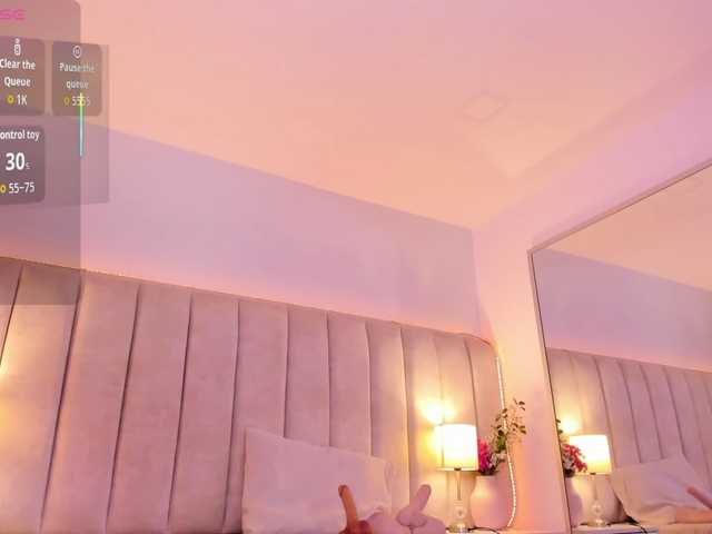 EllaThorne live cam on BongaCams