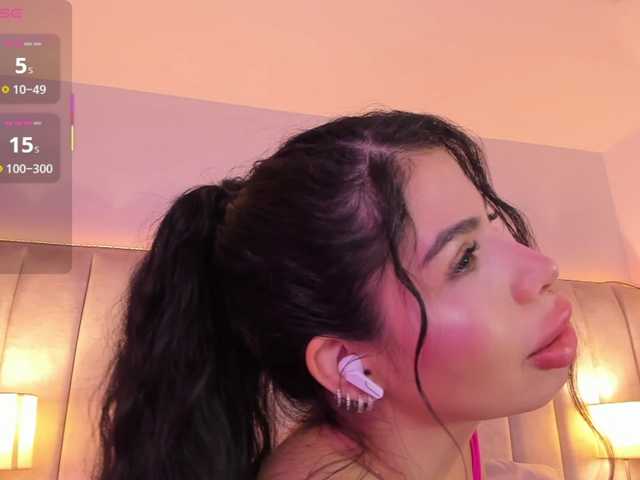 EllaThorne live cam on BongaCams