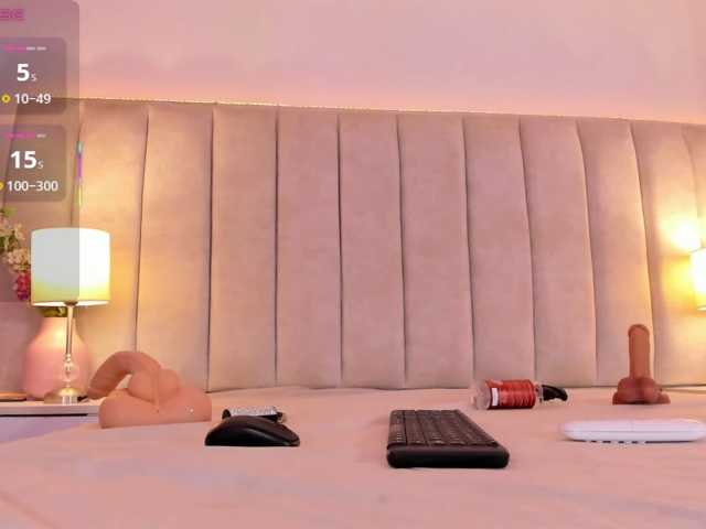 EllaThorne live cam on BongaCams
