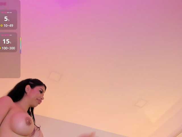EllaThorne live cam on BongaCams