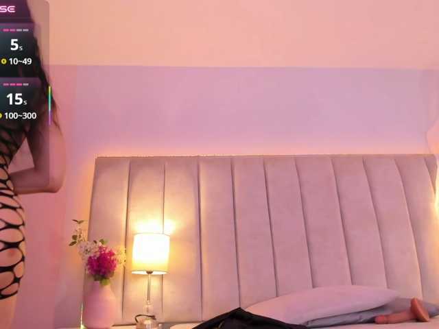 EllaThorne live cam on BongaCams