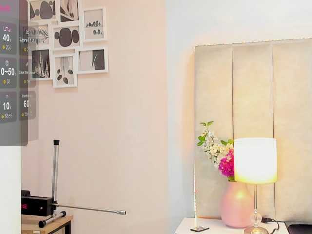 EllaThorne, live now on BongaCams