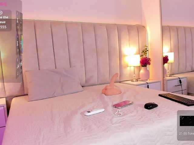 EllaThorne live cam on BongaCams